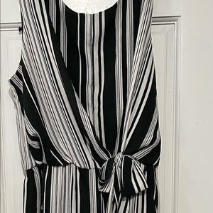 Sleeveless tie front cropped jumpsuit NWT